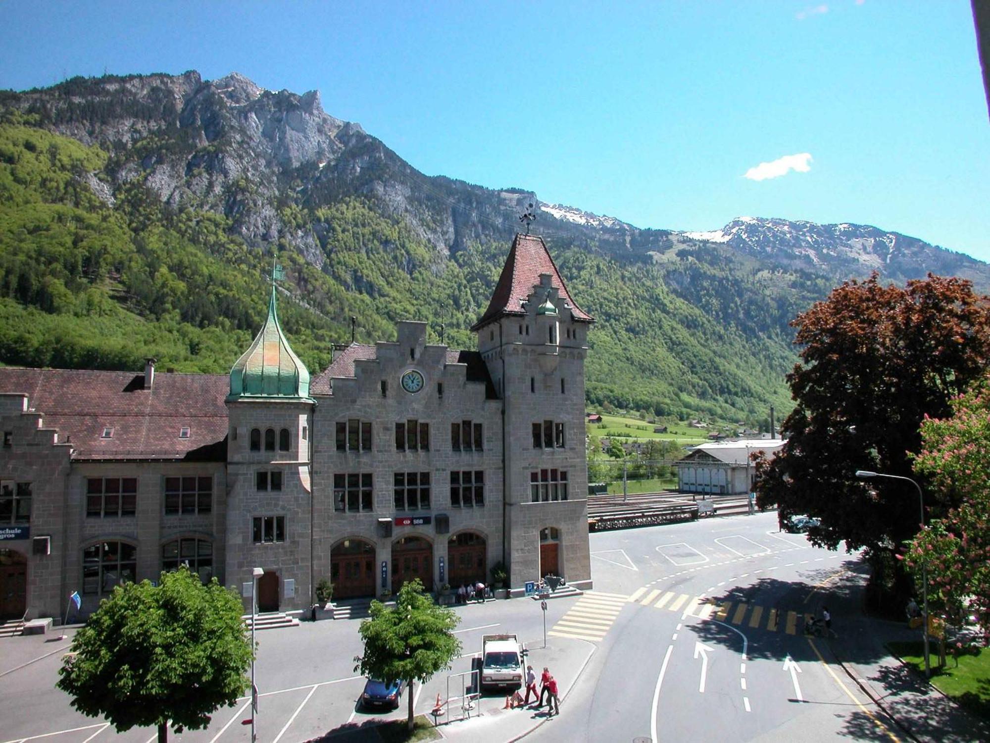 Hotel Post Glarnerhof Glarus Εξωτερικό φωτογραφία