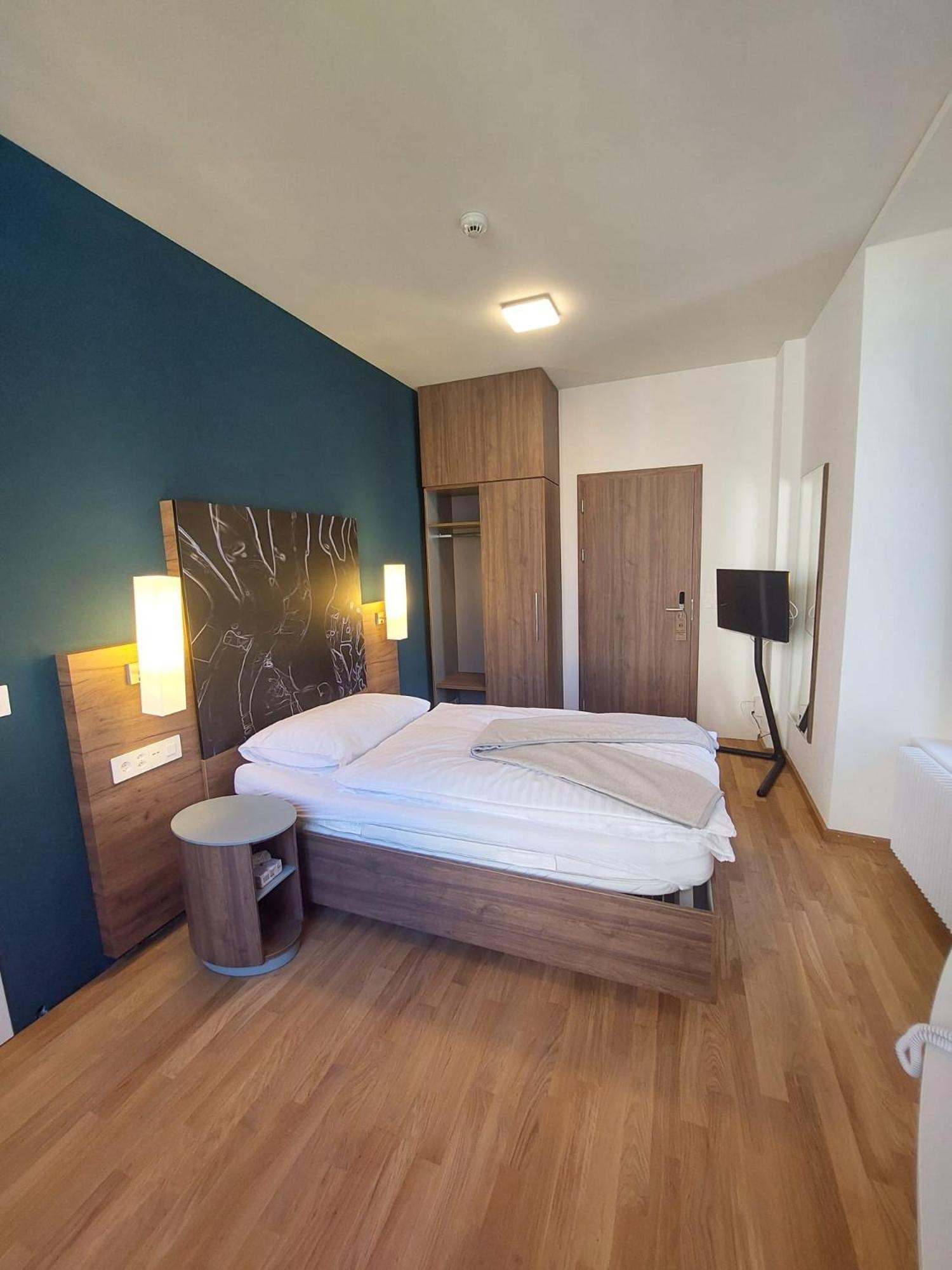 Hotel Post Glarnerhof Glarus Εξωτερικό φωτογραφία